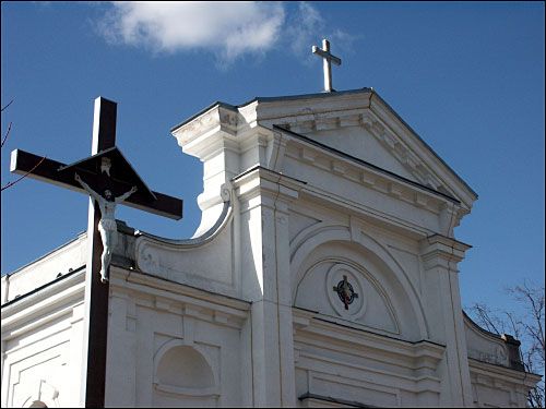  - Kościół Wniebowzięcia NMP. Fronton