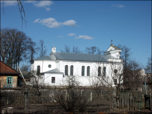  - Kościół Wniebowzięcia NMP. Fasada boczna