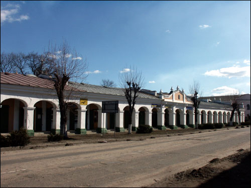 Prużana. Hale targowe 