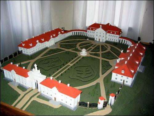 Różana. Pałac Sapiehów
