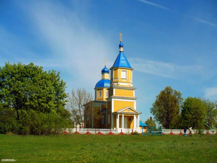 Aziaty. Orthodox church of St. Nicholas