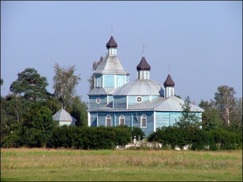 Maciejewicze |  Cerkiew Narodzenia Św. Jana. Fasada boczna i część ołtarzowa