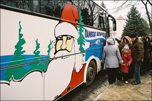 Biełaviežskaja pušča.  Residence of Dzied Maroz (Grandfather Frost)