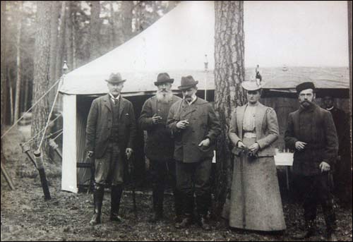 Biełaviežskaja pušča.  Forest at old photographs