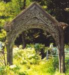 wieś Choromce - Cmentarz . Brama drewniana