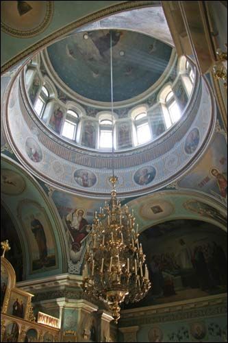 Sobór ŚŚ. App. Piotra i Pawła . Wnętrze, fragment. 05 2008  - Sobór ŚŚ. App. Piotra i Pawła. Wnętrze, fragment. 05 2008