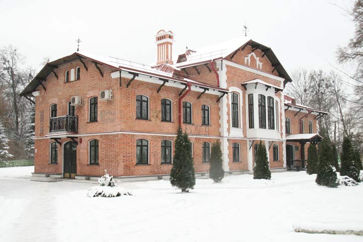  - Zespół dworsko-parkowy Paskiewiczów. 