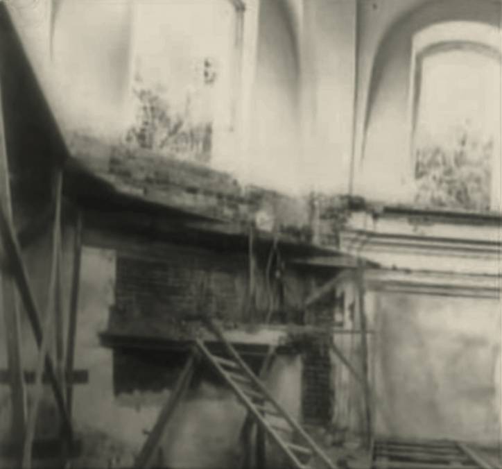  - Kościół Św. Michała Archanioła i klasztor cystersek. 