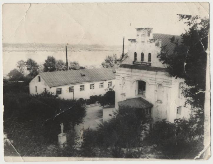  - Kościół Św. Michała Archanioła i klasztor cystersek. 