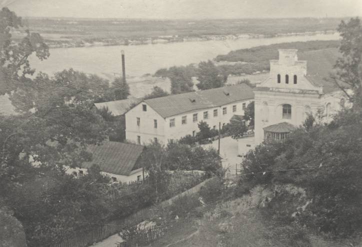  - Kościół Św. Michała Archanioła i klasztor cystersek. 