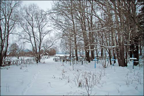 Cerkiew Św. Mikołaja Cudotwórcy . Cmentarz  - Cerkiew Św. Mikołaja Cudotwórcy. Cmentarz