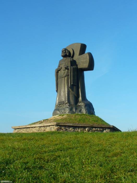  - Пейзажи . Памятник Кириллу Туровскому в Турове