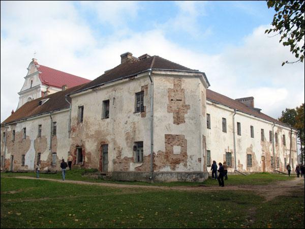  - Kościół Św. Jana Chrzciciela i klasztor OFM. 