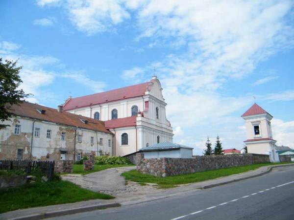  - Kościół Św. Jana Chrzciciela i klasztor OFM. 