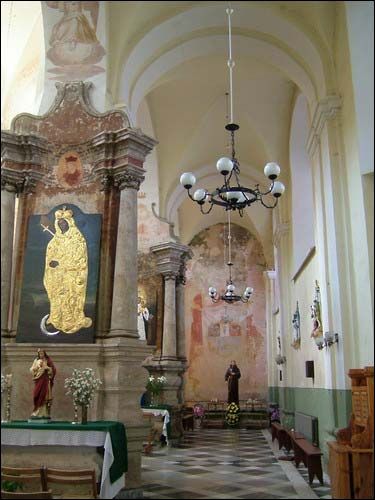 Гольшаны |  Костёл Святого Яна Крестителя и кляштор францисканцев. 