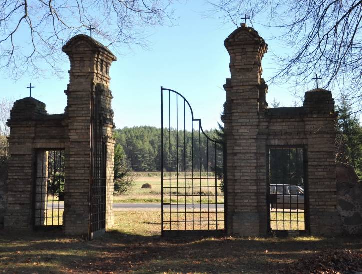 Дворец. Костёл Святого Антония Падуанского