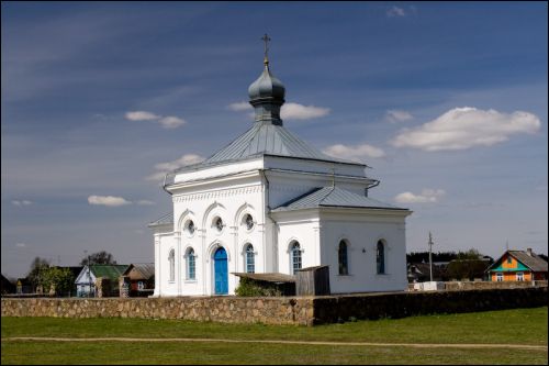 Navajelnia. Orthodox church of the Birth of the Virgin
