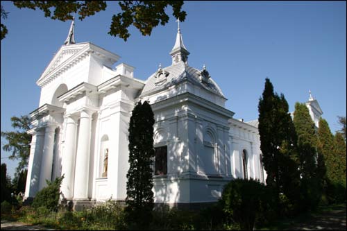 Indura. Kościół Św. Trójcy