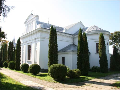 Indura. Kościół Św. Trójcy