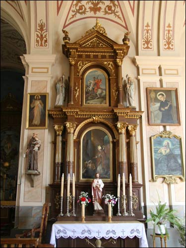 Indura. Kościół Św. Trójcy