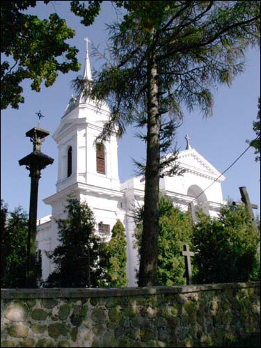 Indura. Kościół Św. Trójcy