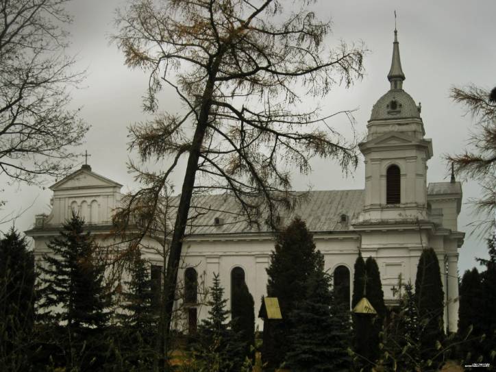 Indura. Kościół Św. Trójcy