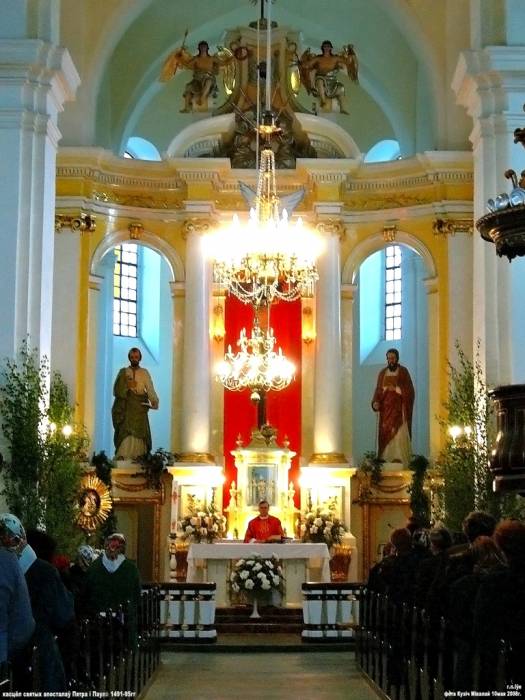Іўе |  Касцёл Святых апосталаў Пятра й Паўла і кляштар бэрнардынаў. Ивье. костел св.Петра и Павла 1491-95гг. интерьер