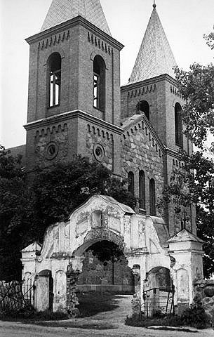 Лаздуны |  Костёл Святого Симеона и Тадеуша. 