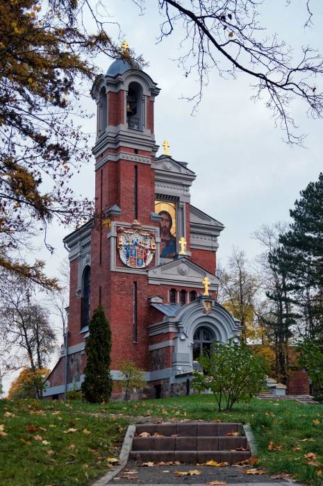 Mir. The tomb of Światapołk-Mirski family
