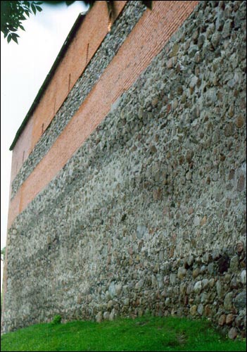  -  Лідскі замак. Лiпень 2003 р.