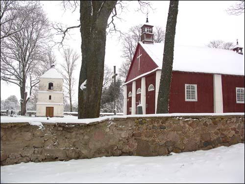 Нетечь. Костёл Святого Архангела Михаила