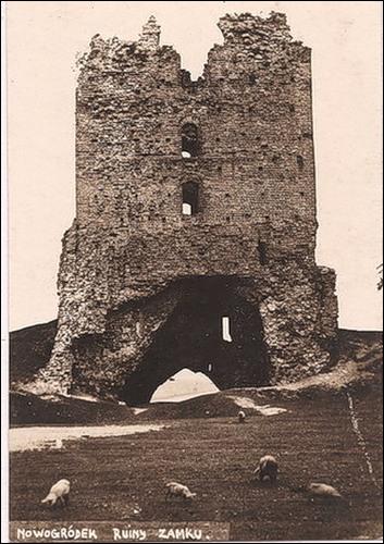 Навагрудак.  Навагрудскі замак, руіны
