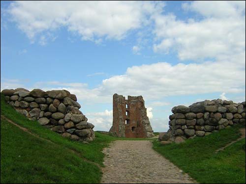 Навагрудак.  Навагрудскі замак, руіны