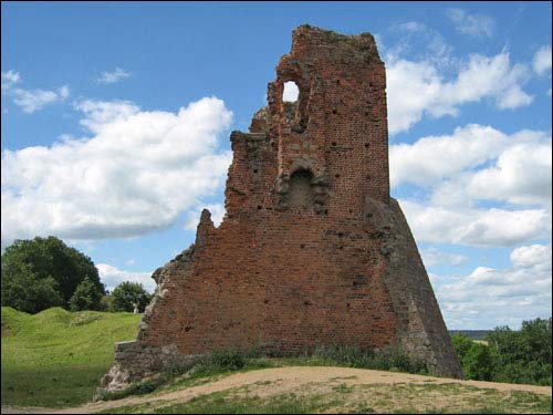 Навагрудак.  Навагрудскі замак, руіны