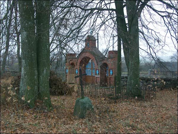 Загорье Сенненское.  Брама церковная