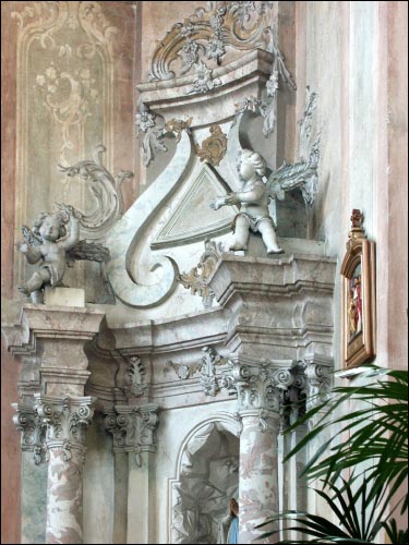  - Kościół św. Andrzeja Apostoła. Fragment ołtarza bocznego