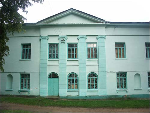  - Estate of Pusłowski. Palace. West facade, fragment