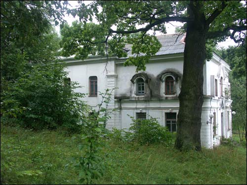  - Estate of Pusłowski. Guest house. Fragment