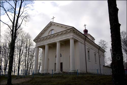 Вішнева. Касцёл Святога Тадэвуша