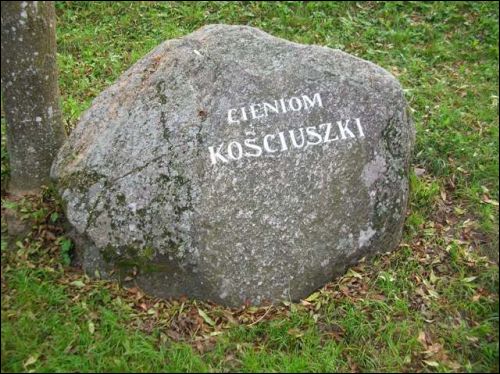  - Zespół pałacowo-parkowy Ogińskich. Cieniom Kościuszki