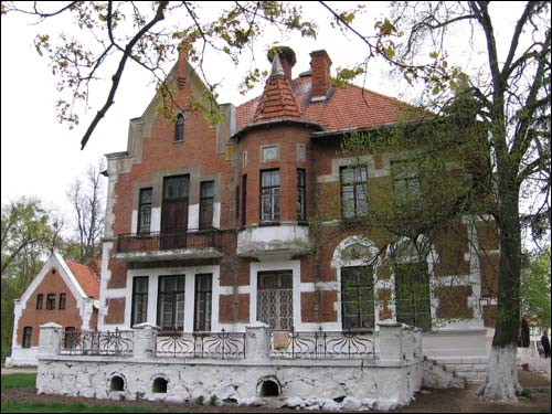 Головичполе (Лебёдка). Усадьба Ивановских