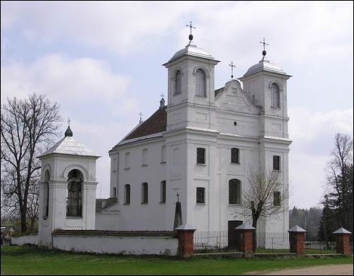 Iščałna. Catholic church of the Holy Trinity