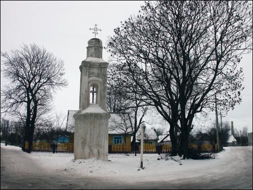 Ražanka. Road chapel 