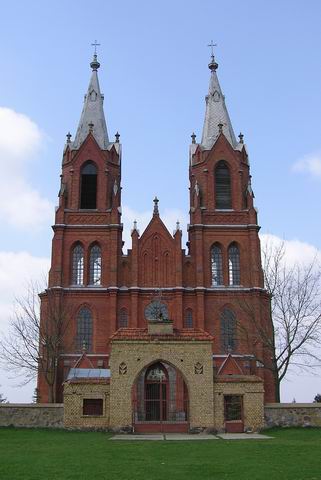 Staryja Vasiliški. Catholic church of St. Peter and St. Paul
