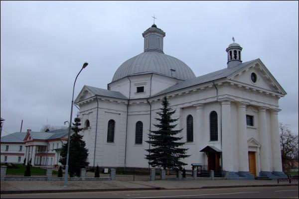 Щучин. Костёл Святой Терезы и кляштор пиаров