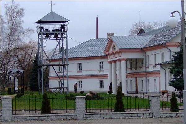 Щучин. Костёл Святой Терезы и кляштор пиаров