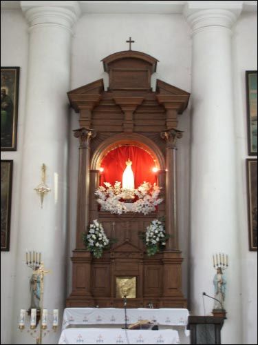 Щучин. Костёл Святой Терезы и кляштор пиаров