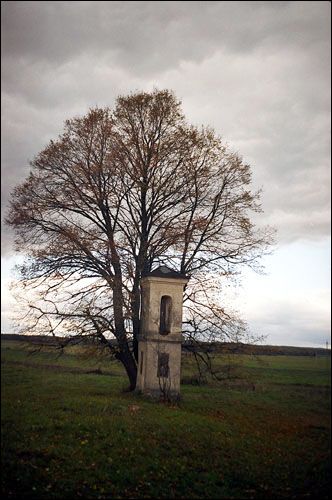  - Road chapel . 