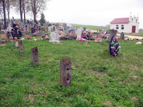 Ворняны |  Кладбище военное времен 1-й мировой войны . 