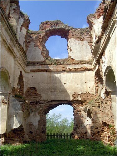 Navaspask. Orthodox church (ruins)